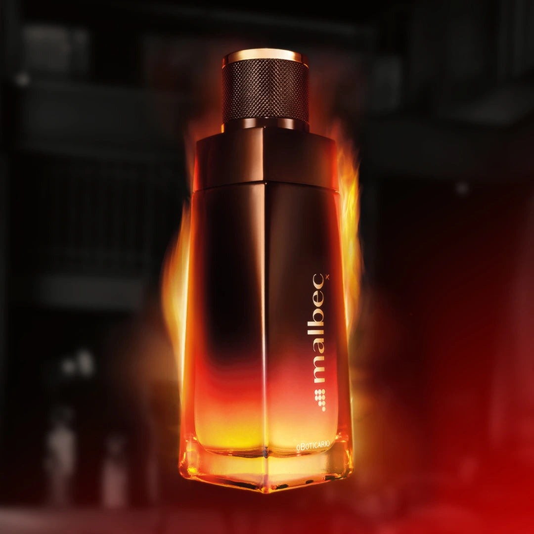 Malbec X flacon entouré de flammes sur fond sombre 100ml